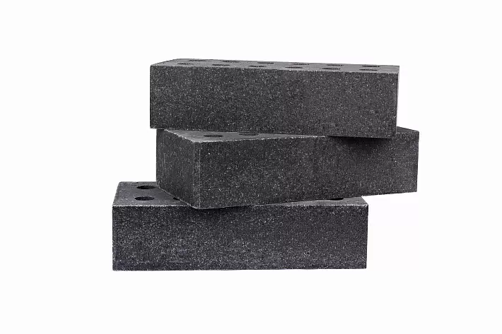 Кирпич колотый облицовочный СПК М150 0,8НФ полнотелый Черный Оникс купить в "Строй-Ресурсе"